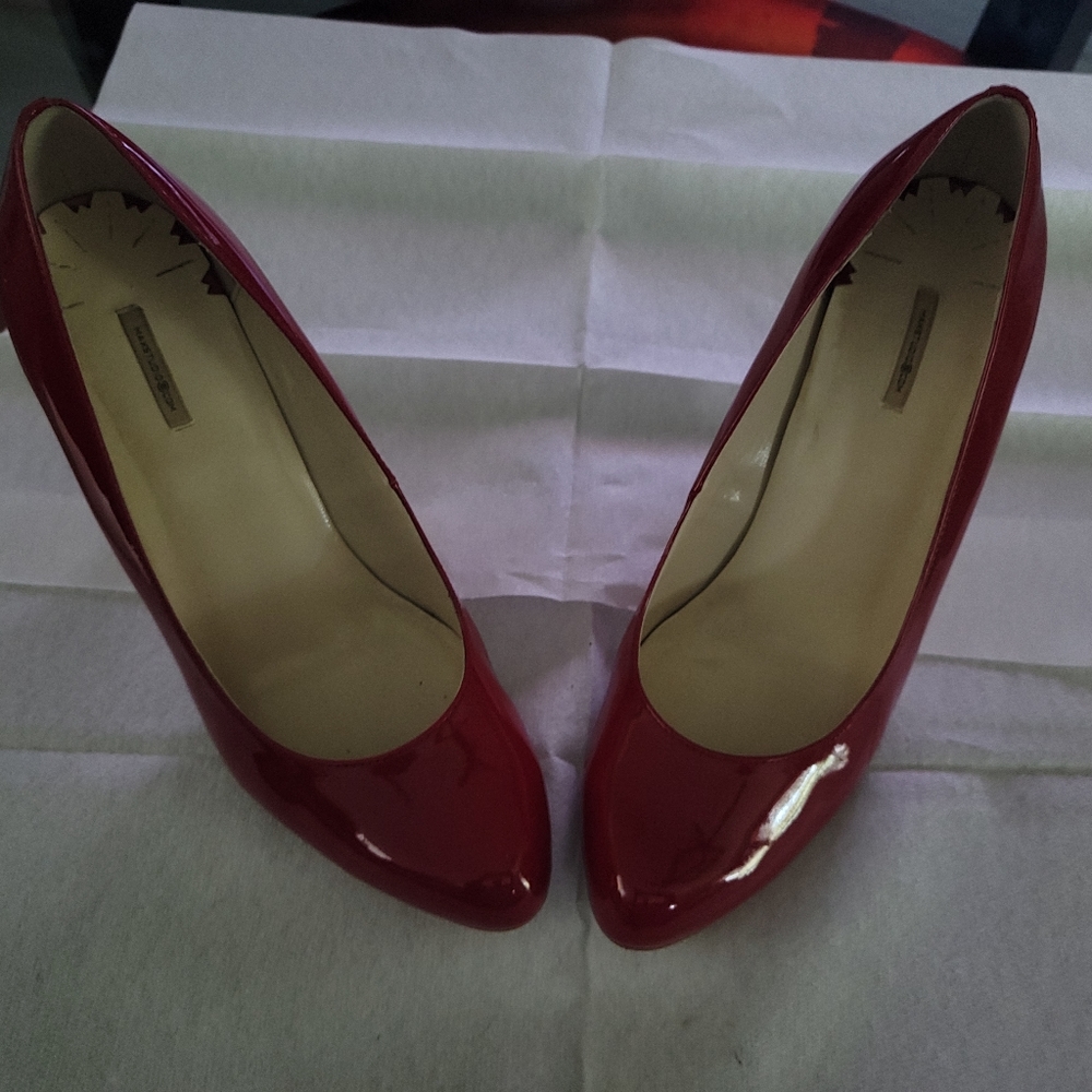 SHOES - Picture 5 of 5